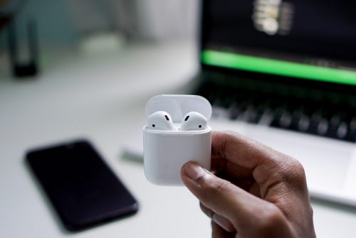 Apple va bientôt lancer une coque qui recharge les AirPods !
