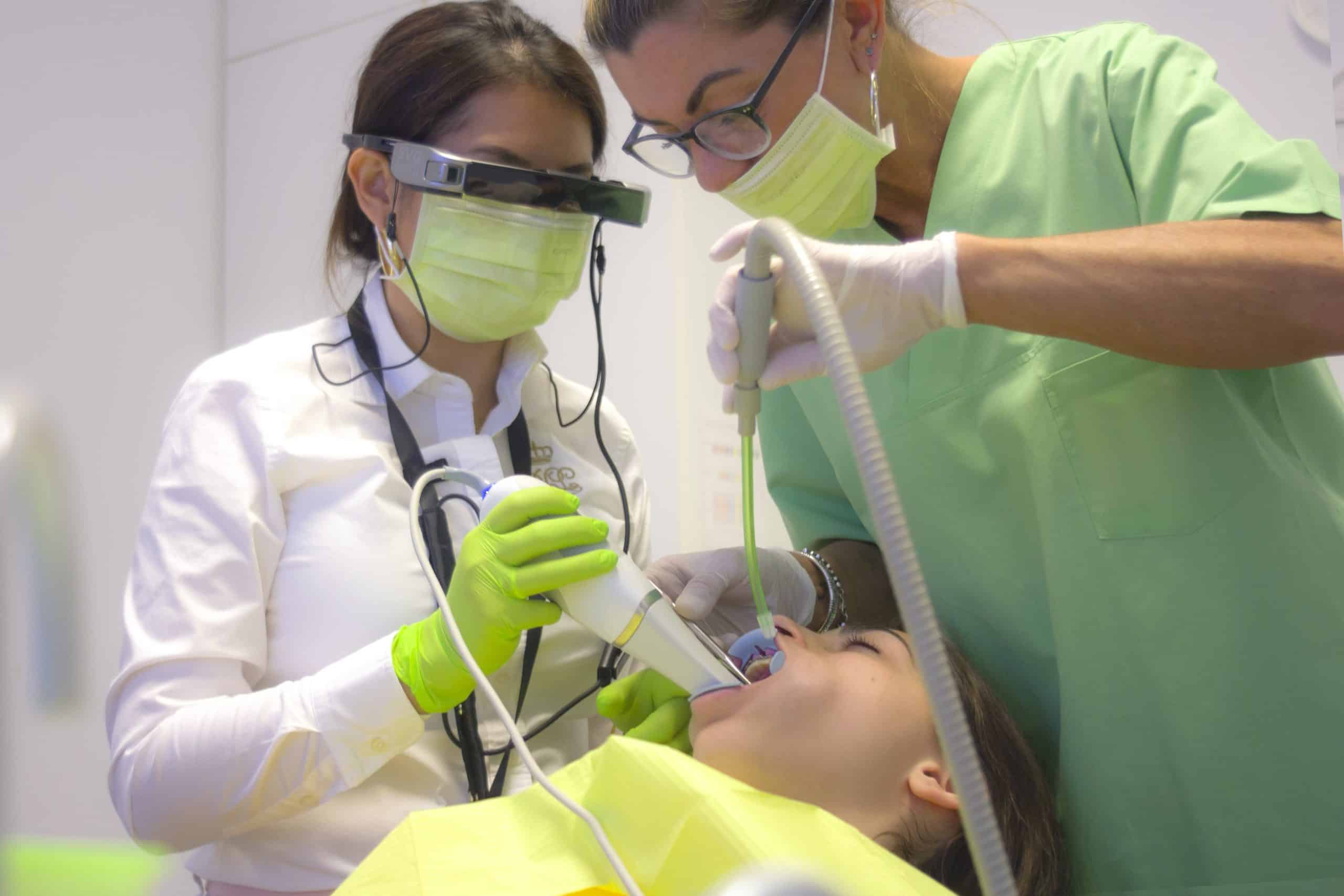 Dentiste Pédiatrique à Lyon : Des Soins Dentaires Adaptés aux Enfants
